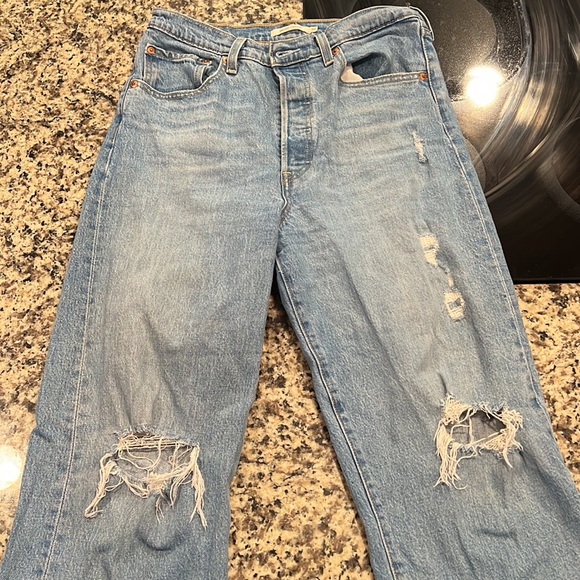 Levi Ribcage Straight Ripped Jeans - Picture 7 of 8